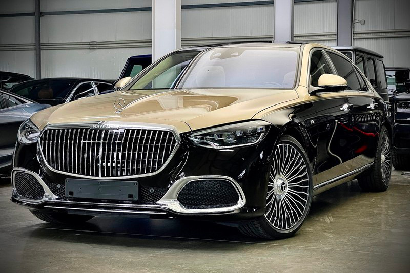 Mercedes Maybach 1 - Luxury Life Limousines