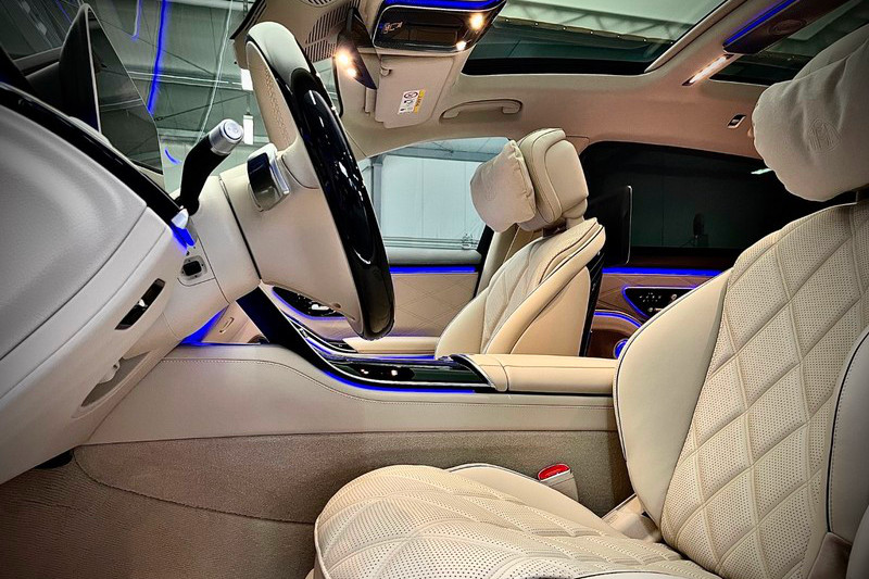 Mercedes Maybach 2 - Luxury Life Limousines